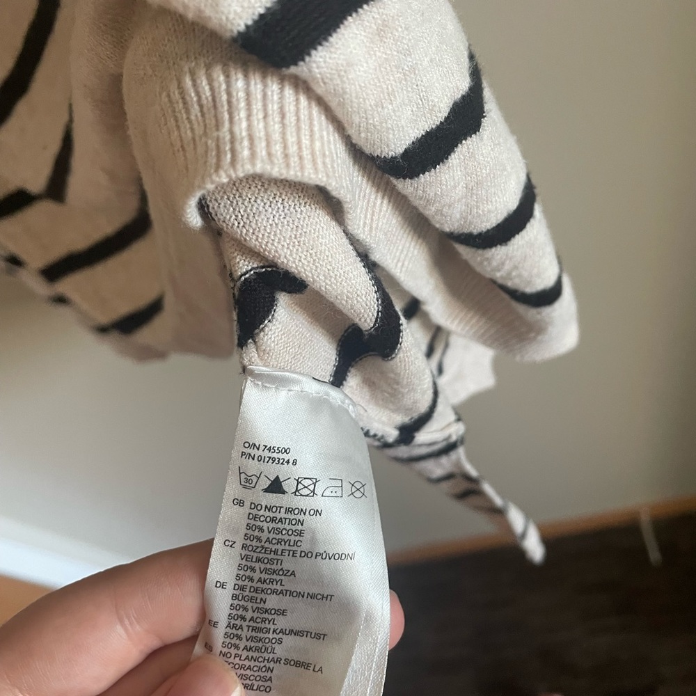 H&M Striped Tunic - Picture 5 of 5